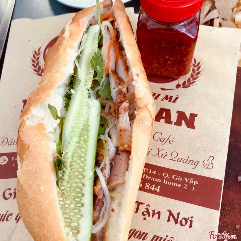 Bánh Mì Heo Quay
